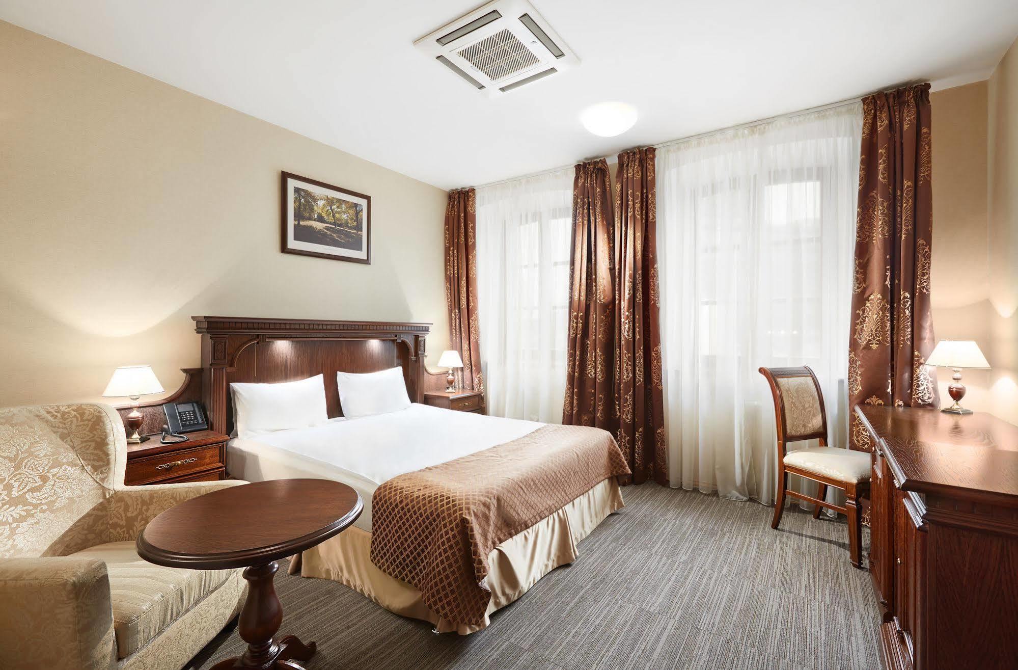 Victoria Hotel Na Zamkovoy Минск Екстериор снимка