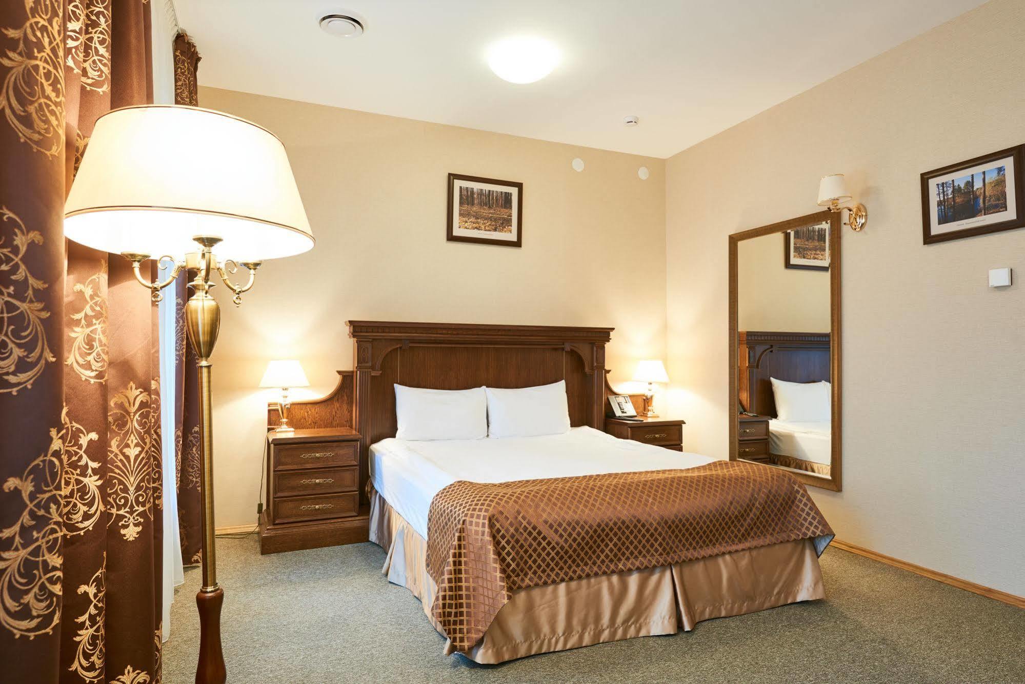 Victoria Hotel Na Zamkovoy Минск Екстериор снимка