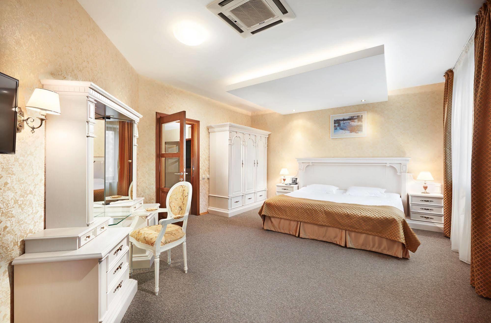 Victoria Hotel Na Zamkovoy Минск Екстериор снимка